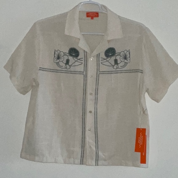 NEGATIVE SPACE CROPPED FIT CREAM BLUE FLORAL PRINT CAMP SHIRT POLYESTER M NWT - Picture 3 of 7